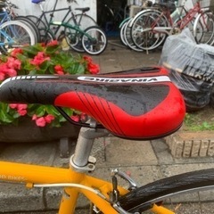 💯💯　クロスバイク　自転車　黄色　700x28c 7変速　シマノ　配達可能