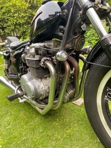 Check out this 1981 Honda CB650 Custom ready to turn heads with its retro 80s style and classic allure. Whether you're cruising or seeking a rewarding winter project, this beauty is your