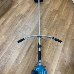 I317 🌈 makita エンジン刈払機 MEM264 エンジン1発始動！　⭐ 動作確認済 ⭐ 簡易クリーニング済