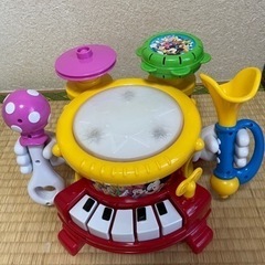 おもちゃ　太鼓　ピアノ　ディズニー　音楽