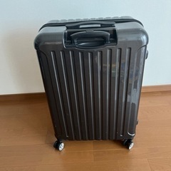 【決定のため、受付終了】大型スーツケース　