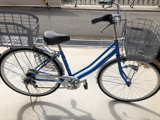 ノーパンクタイヤ　新品同様です