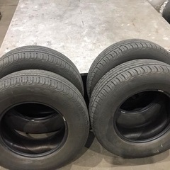 タイヤ　275/65R17 115H 4つ