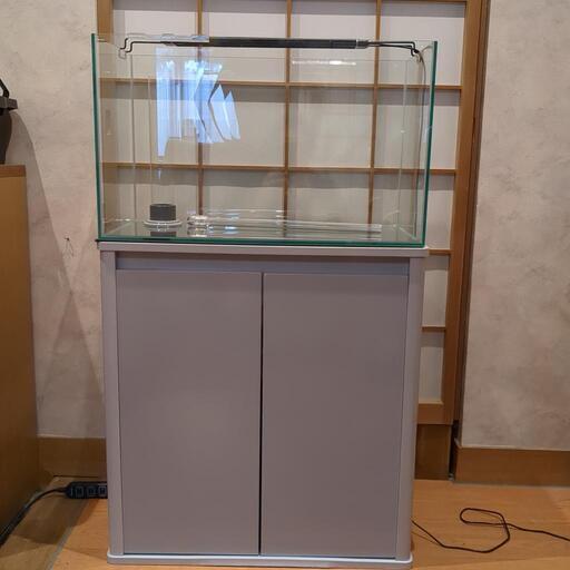 値下げしました!オーバーフロー水槽一式 美品です! | alviar.dz