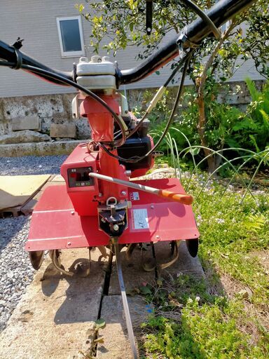 家庭菜園用耕運機です。畑を縮小した為手放します。屋内管理です。