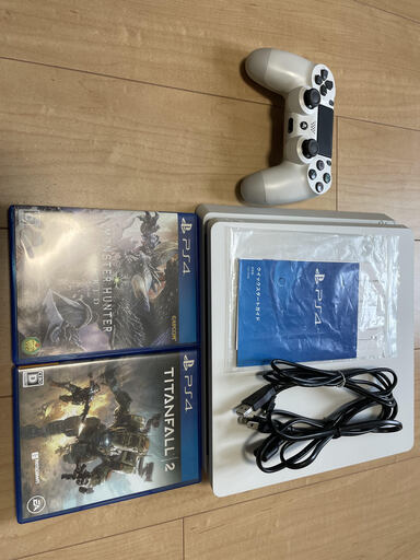 [中古・箱無] PS4本 (1TB)+ソフト