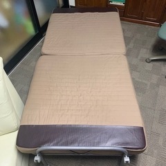 折畳み式シングルベッド