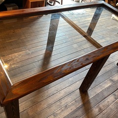 強化ガラスディスプレーテーブル（陳列台）