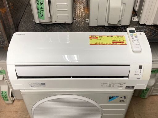 K04312　2018年製　ダイキン　中古エアコン　主に6畳用　冷房能力　2.2KW ／ 暖房能力　2.2KW