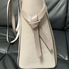 美品＠Kate Spade　ノットラージトート 　グレー系　（価格交渉可能） 美品＠Kate Spade ノットラージトート グレー系 （価格交渉可能）