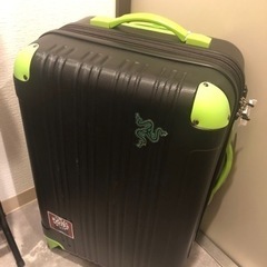スーツケースをお譲りします
