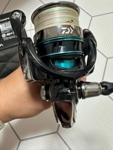 〇〇DAIWA ダイワ 16 エメラルダス 2508PE スピニングリール 055984