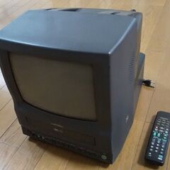 VHSビデオ再生機能付きポータブルテレビ（ジャンク品）