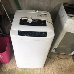 洗濯機2台とミニ冷蔵庫