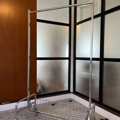 Pacific furniture service　36\