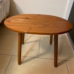 木製サイドテーブル