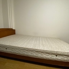 シングル　ベッド
