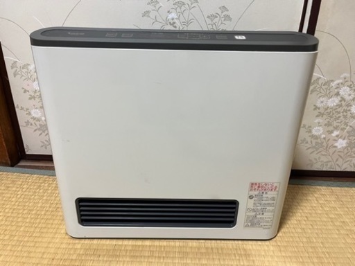 グリーン・ホワイト系 完成品♪ 早急処分希望◇ガスファンヒーター