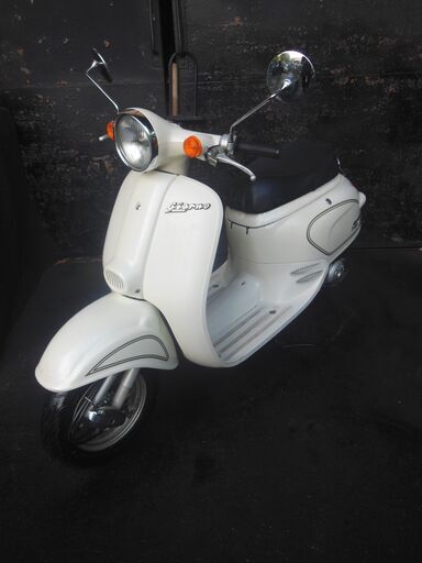 2st HONDA GIORNO ジョルノ50 ホワイト セル始動　納車整備点検済み 走り良く 登録後すぐ乗り出せます。直接引き渡し　配送手配も可　AF24 SA10J　５AU　AF70 原付 2st HONDA GIORNO ジョルノ50 ホワイト セル始動 納車整備点検済み