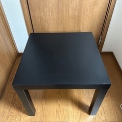 テーブル　黒　IKEAで購入しました💁🏼‍♀️