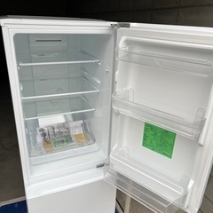 2022年購入　ノンフロン冷凍冷蔵庫　ヤマダオリジナルYRZ-F15J