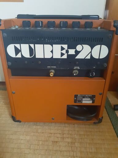 「ギターアンプ　roland cube20初代　ジャパンビンテージ　オレンジ」シールド付き