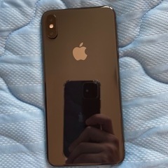 中古品 iPhone XSMax 売ります。