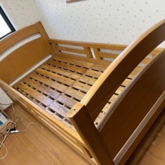シングルベッド　木製　