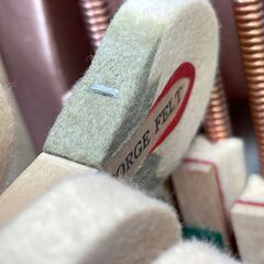 【更にお値引き。】税込￥278,000-　が！木目猫脚ピアノ　お値打ち　グラチアPU120WSC