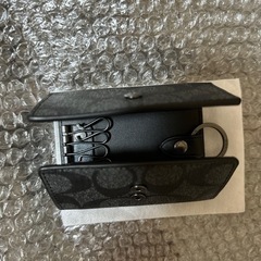 コーチ、キーケース。新品。