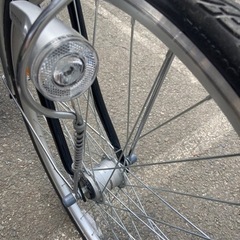 お話し中っ新品同様★パンクしない自転車 27型6段変速 LEDオ一トライ ト黒 CHACLEエアレスタイヤBAA .装備ディンプル式後輪錠