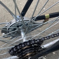 お話し中っ新品同様★パンクしない自転車 27型6段変速 LEDオ一トライ ト黒 CHACLEエアレスタイヤBAA .装備ディンプル式後輪錠