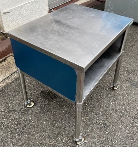 美品 業務用 タニコー キャスター付き 作業台 調理台 750×600×790(mm 美品 業務用 タニコー キャスター付き 作業台 調理台 750×600×790(mm