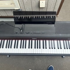 Roland 電子ピアノ HP700