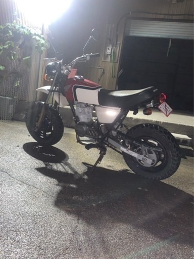 市場最安 整備点検込み！ エイプ50 キャブ車 CBXカラー 納車整備付！ 市場最安 整備点検込み！ エイプ50 キャブ車 CBXカラー 納車整備付！