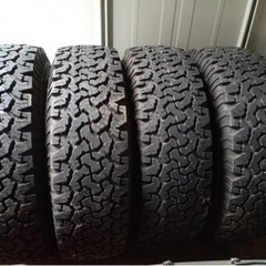 グッドリッチ AT 215／75R15 4本