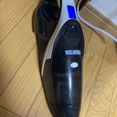 車内クリーナー美品(ハンド掃除機)