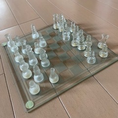 ガラス　チェス