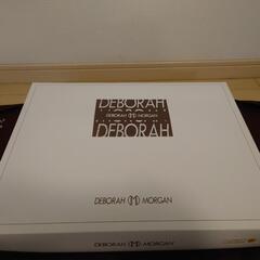 DEBORAH　MORGAN　シシュウ付きボアシーツ