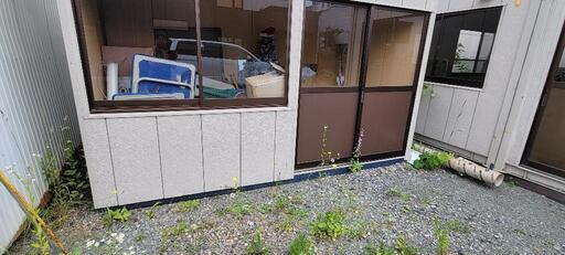 綺麗なプレハブ物置   50万円でどうぞ