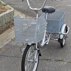 （決まりました）（値下げしましたお買い得です）【最終値下げ25000円→２００００円】3輪自電車切り替え付き新品同様、実家の親が買ったけど今はまだ元気で使う予定がないみたいです、お店で買ったら4万以上しますのでお安いです　