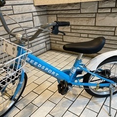 子供用自転車 (A Child Bike)