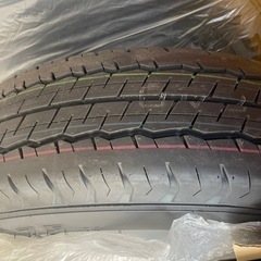 ハイエース新車添付タイヤ