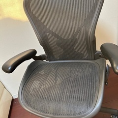 オフィスチェアー、人気ナンバーワン　ハーマンミラー