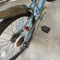 パンクしてる自転車です