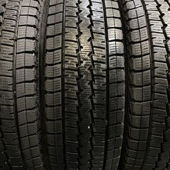 DUNLOP WINTER MAXX SV01 195/80R15 107/105L LT 15インチ スタッドレス 4本 22年製 バリ溝 キャラバン ハイエース等　(MTI256)クレジットカード QRコード決済可能