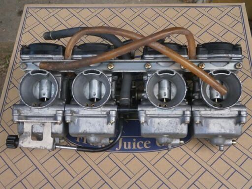 ゼファー400  純正キャブレター C6（現在取引交渉中です。）