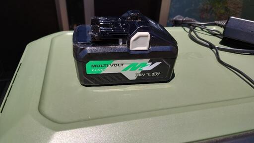 HiKOKI(日立工機) 18V/14.4V コードレス冷温庫 3電源対応 フォレスト