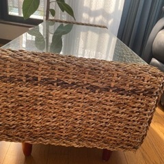 藤のガラステーブル