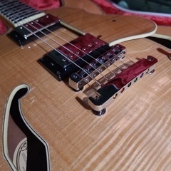 ibanez限定版セミアコです